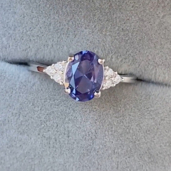 Genuine Tanzanite Ring Sterling Silver Oval Tanzanite - Picture 2 of 7